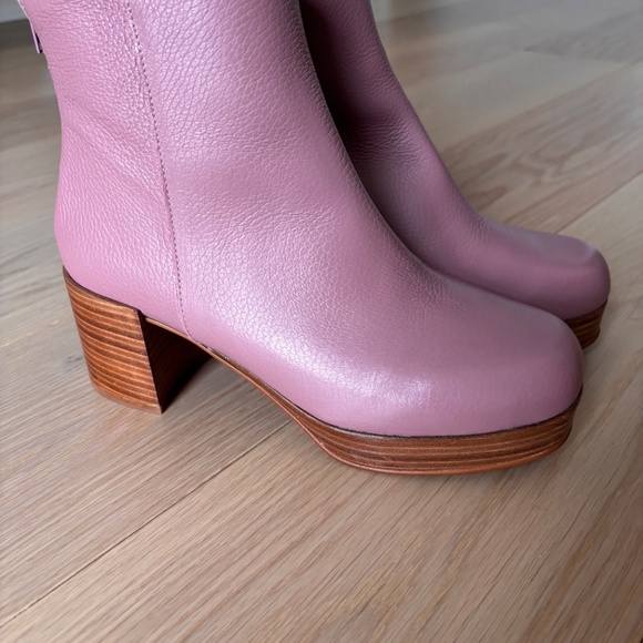 Speed platform ankle boot in Lilac by Intentionally Blank - Picture 11 of 13
